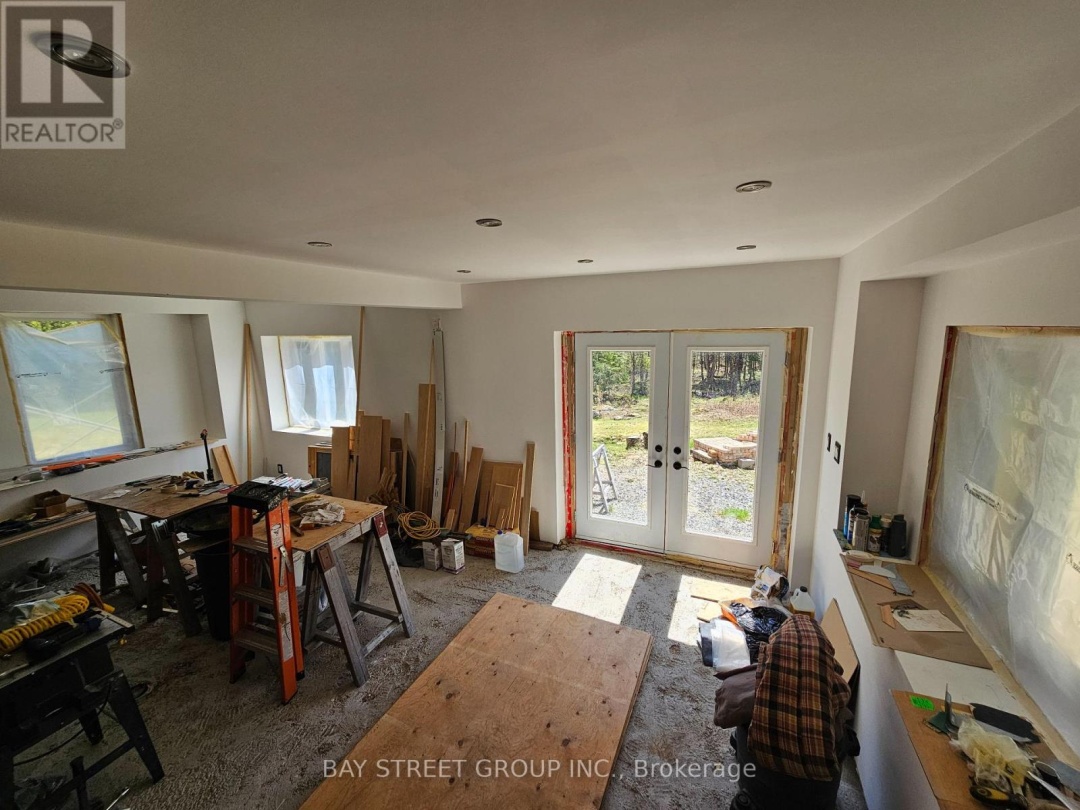1032 SPRING LAKE ROAD, Bracebridge (Draper)