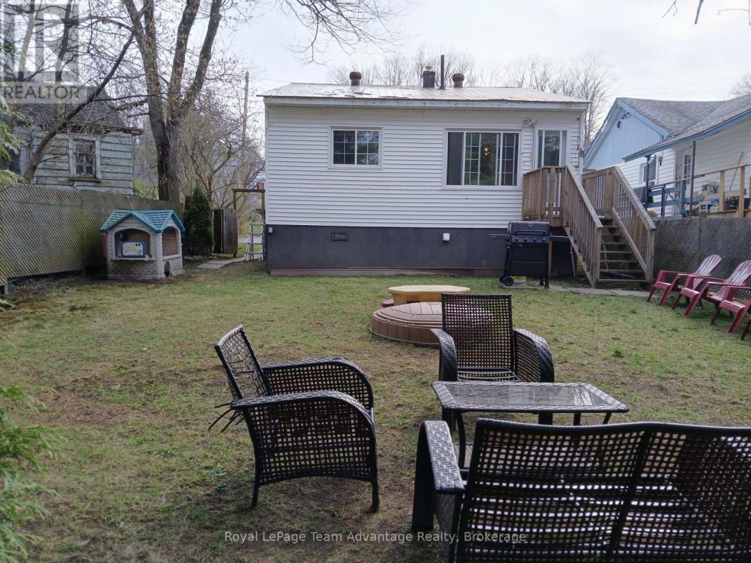 3 RIVERDALE ROAD, Parry Sound