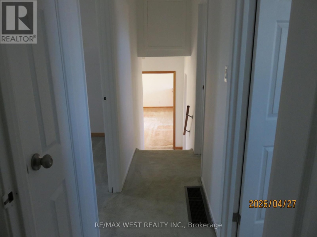 346 LAKELAND CRESCENT SE, Brock (Beaverton)