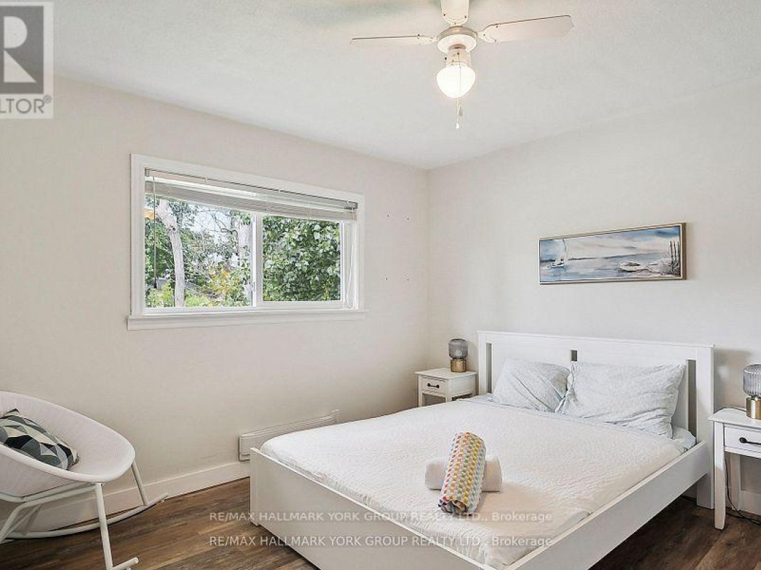 42 LIGHTHOUSE CRESCENT, 