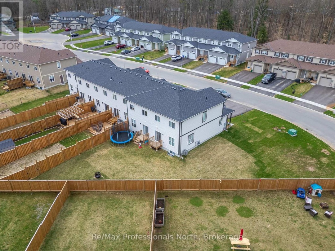 160 DAFFODIL COURT, 