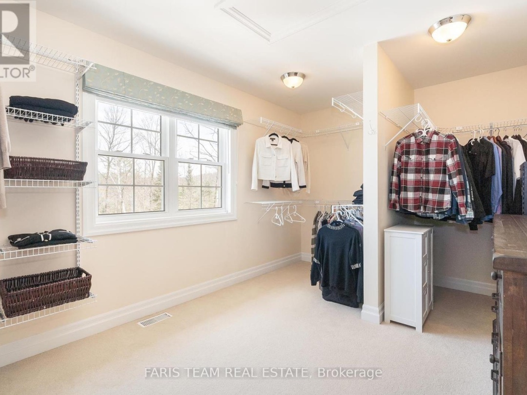 156 Deerfoot Trail, Huntsville (Brunel)