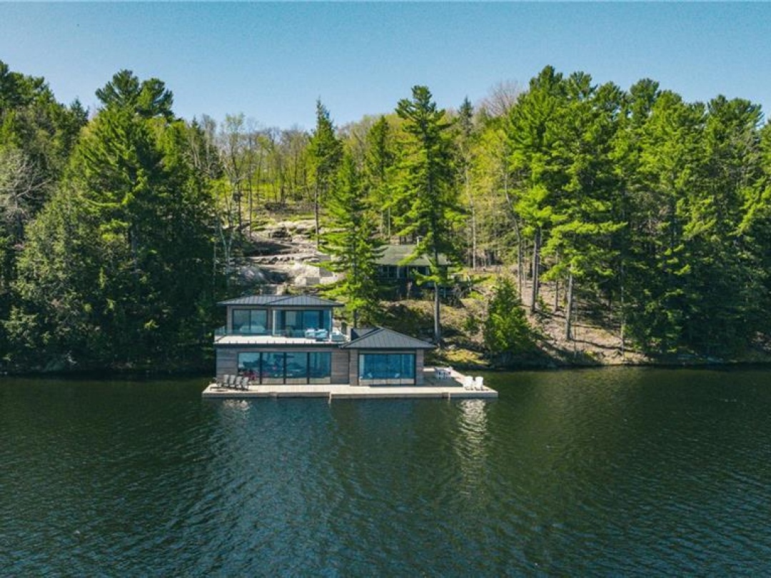 1476 Peninsula Road Unit# 2, Lake Rosseau