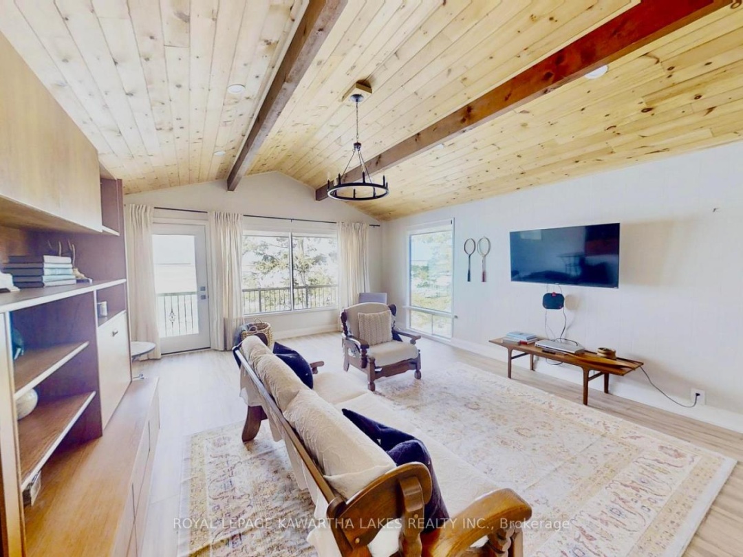 92 ALSOPS BEACH ROAD, Lake Simcoe
