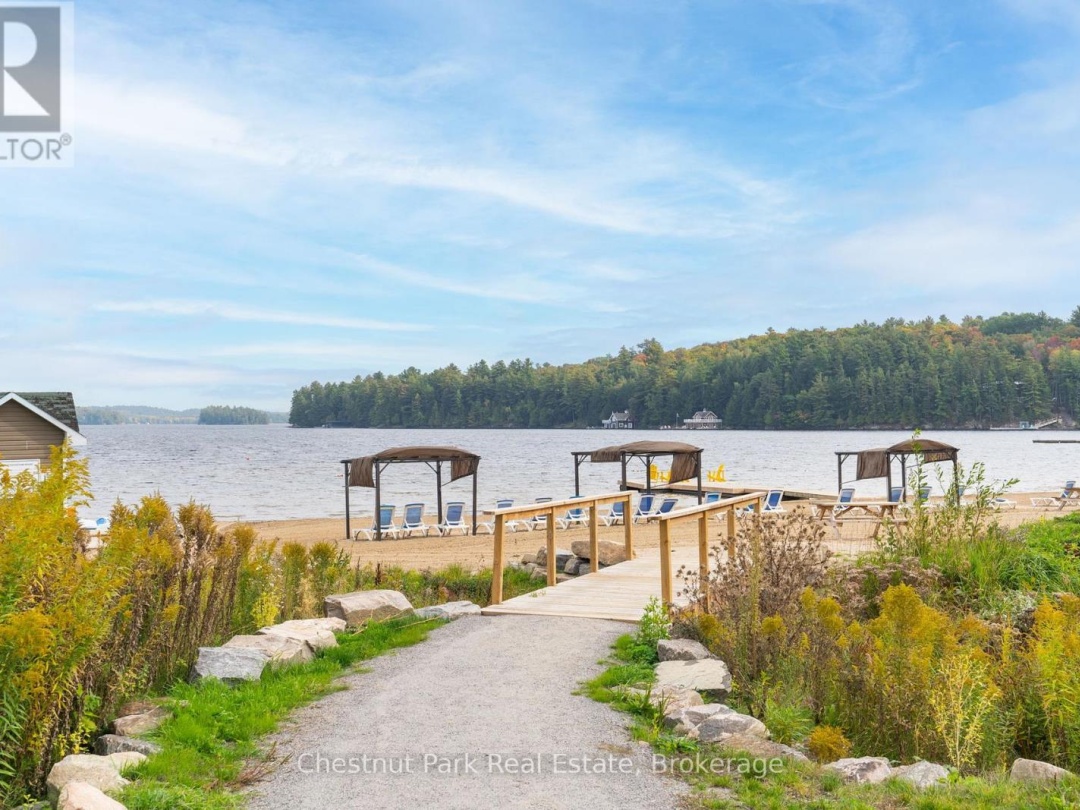 BHV A202 - 1869 MUSKOKA RD 118 HIGHWAY W, Lake Muskoka