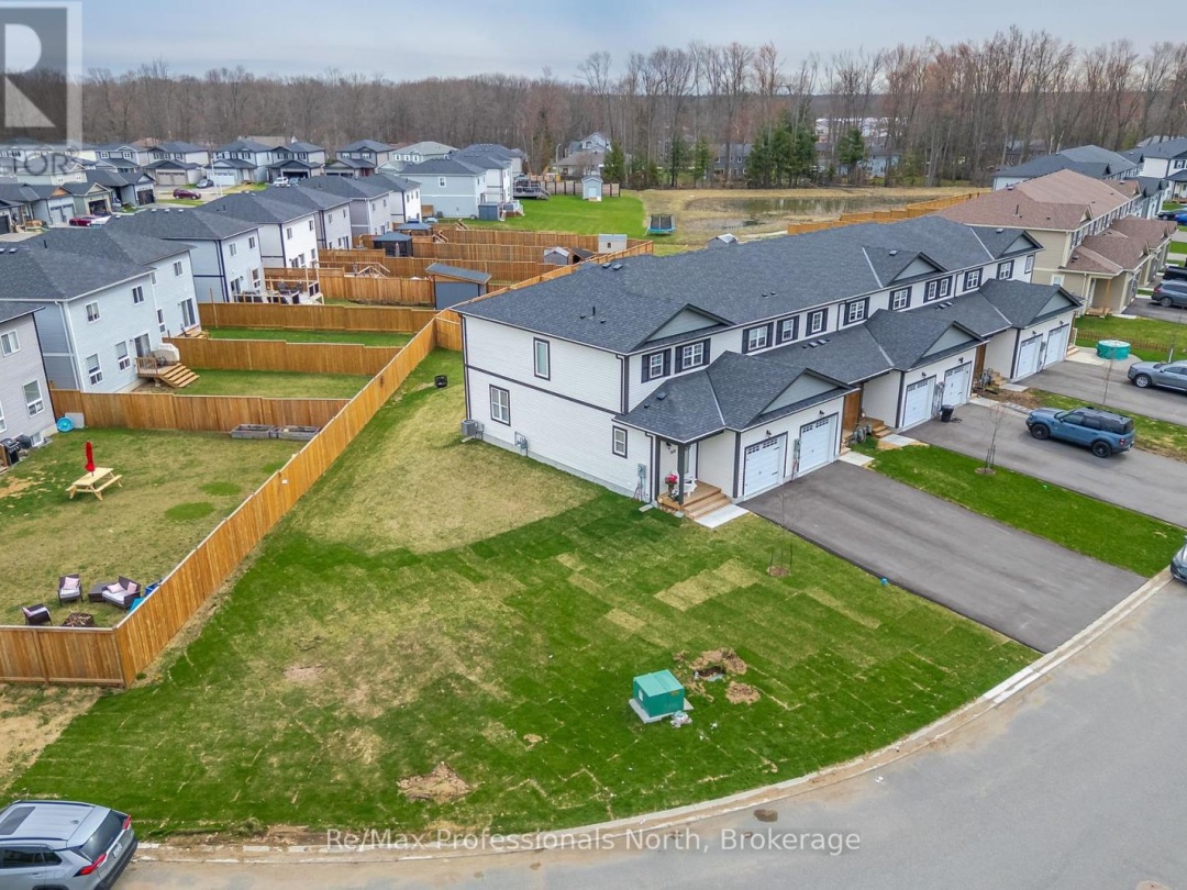 160 DAFFODIL COURT, 
