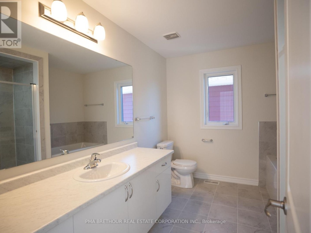 400 BEECHWOOD FOREST LANE, 