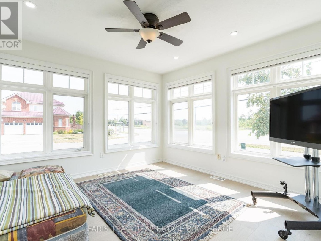 2 VANESSA DRIVE, Orillia