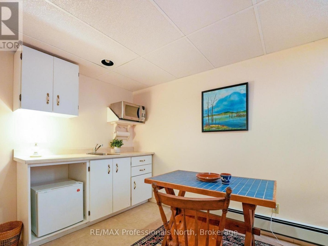 3072 GELERT ROAD, Minden Hills (Snowdon)