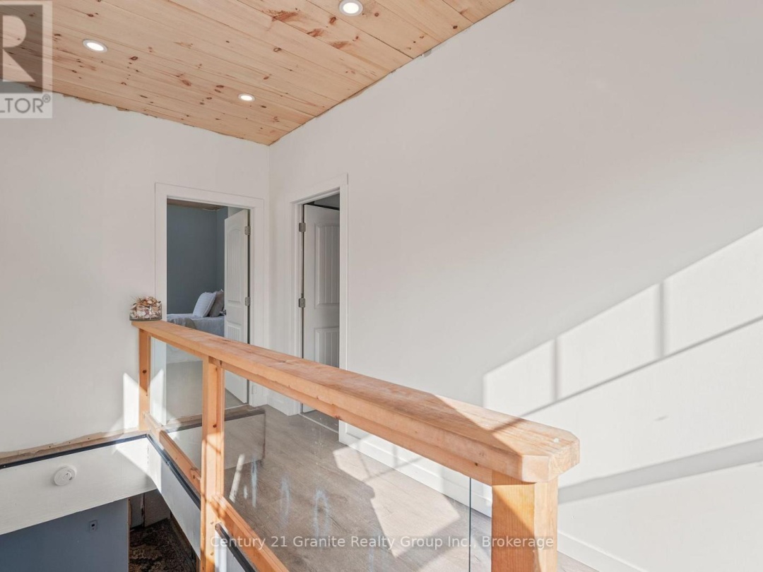 1126 RICE ROAD, Minden Hills (Snowdon)