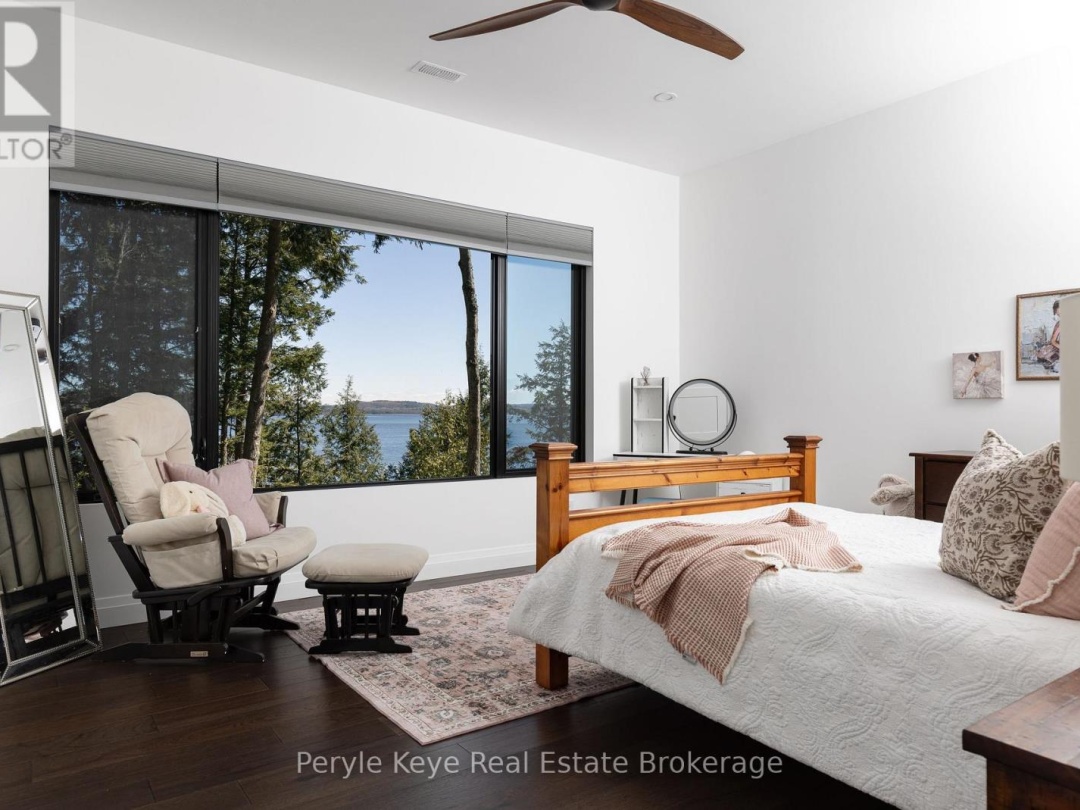 86 CLAREN CRESCENT, 