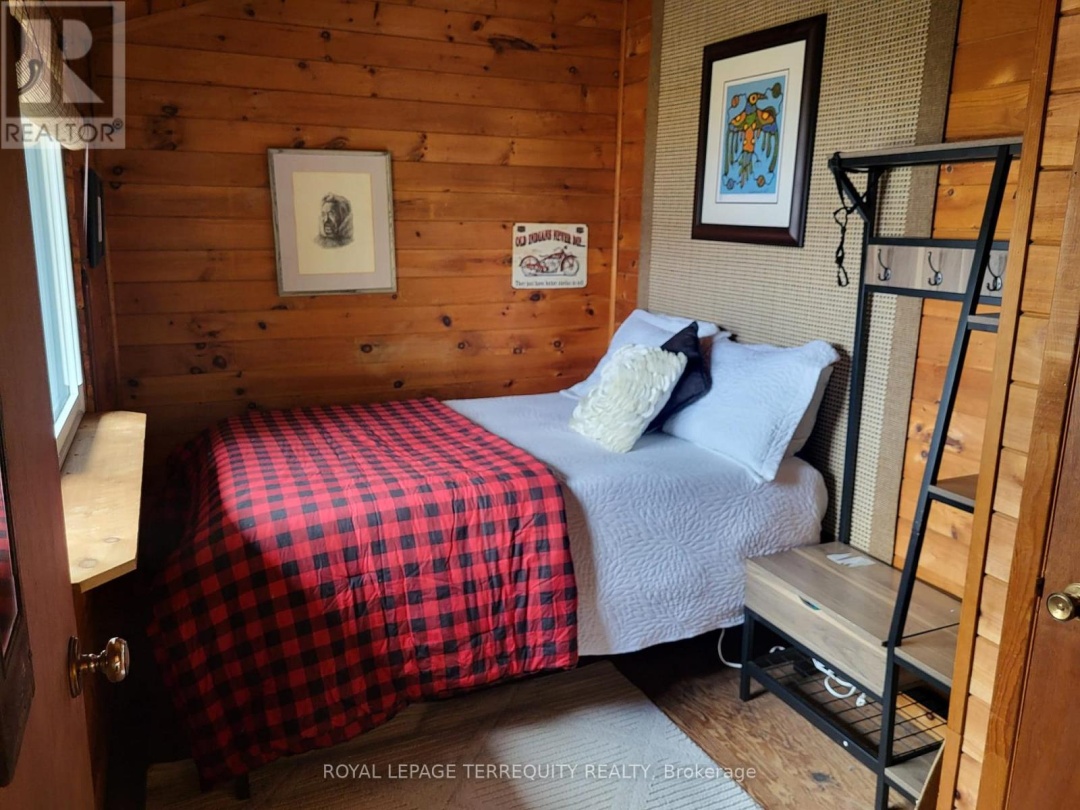 1012 SHAMROCK LANE, Cranberry Lake