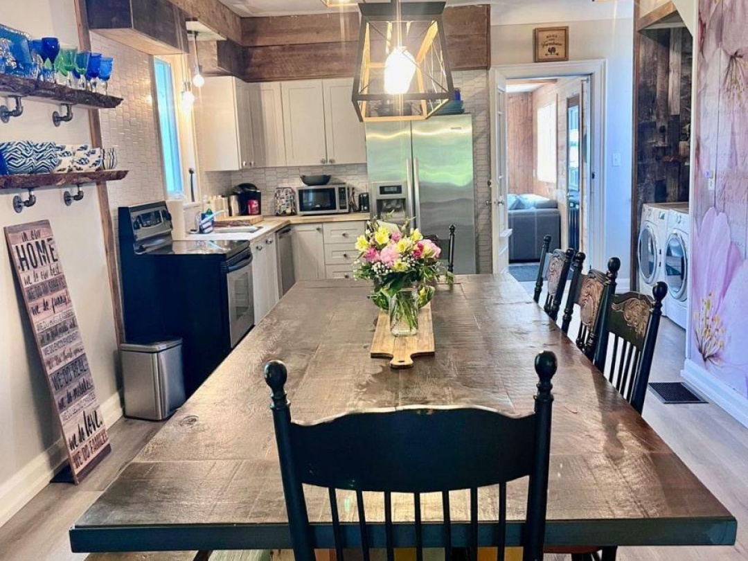 31 BLUE BAY LANE, Cameron Lake