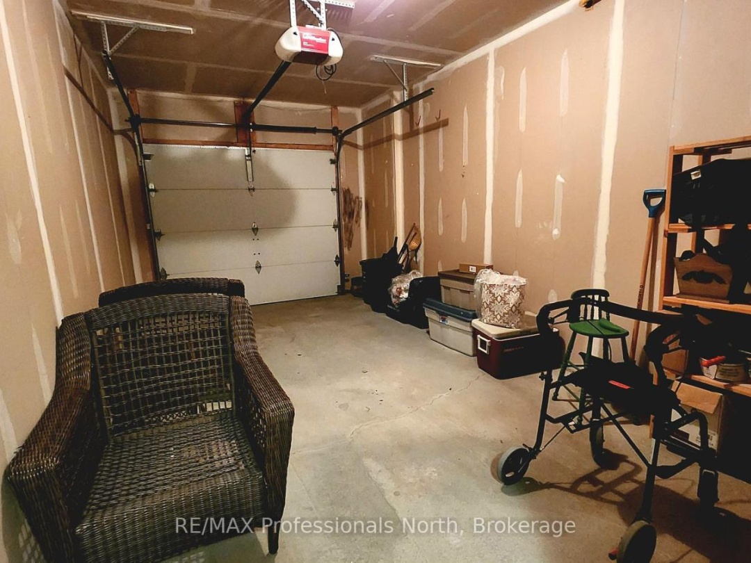 33 GOODWIN DRIVE, Huntsville (Chaffey)