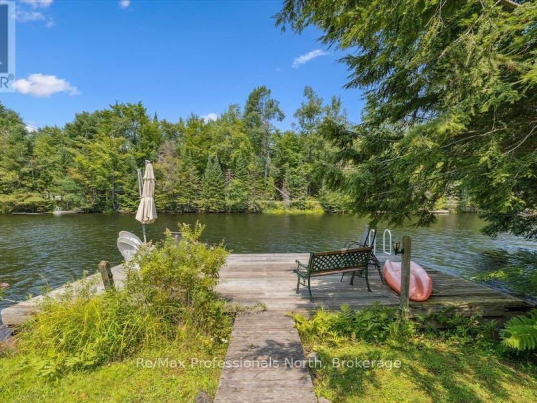 1042 RIVER HAVEN ROAD, Muskoka River