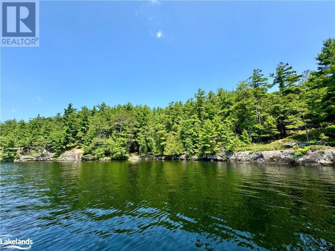 N/A North Bohemia Island, Lake Rosseau