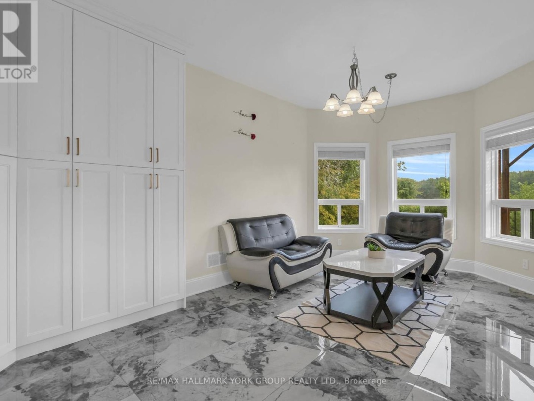 36 BALL AVENUE E, 
