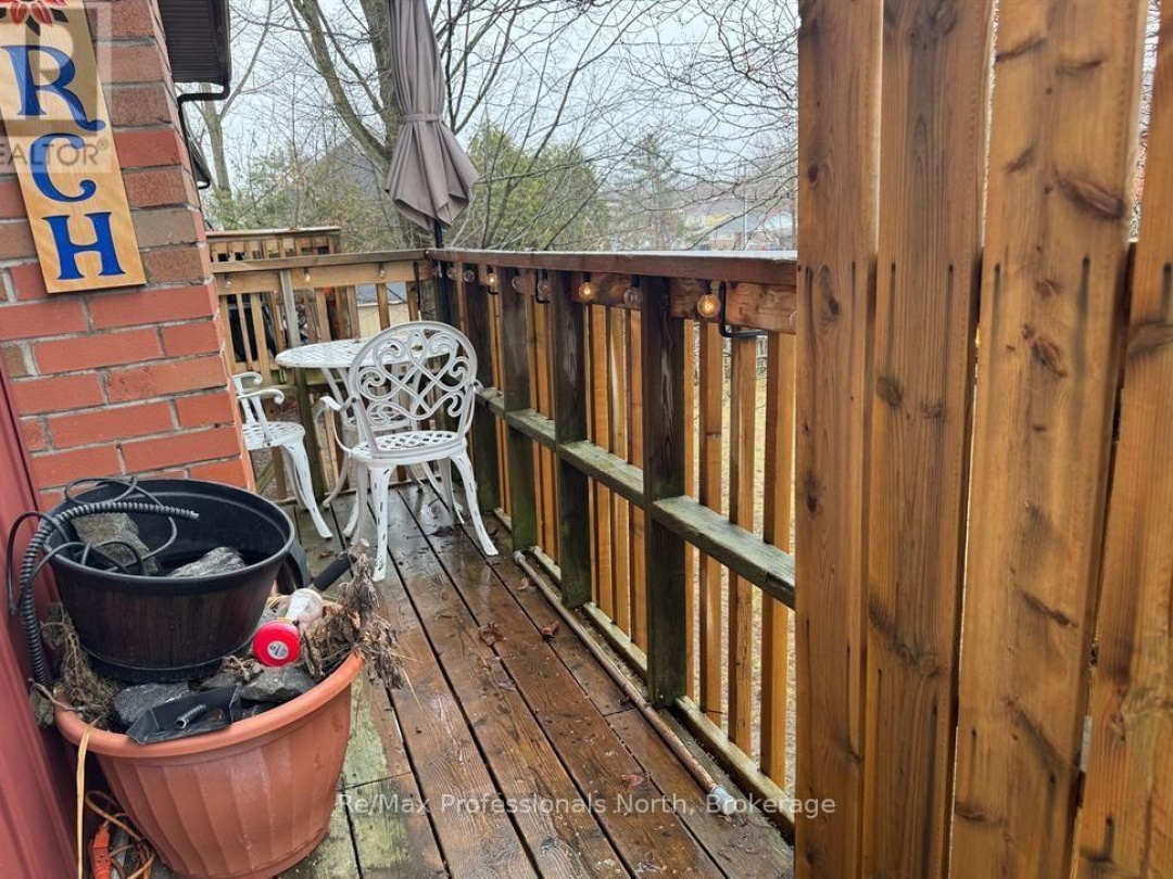 141 HOTCHKISS STREET, Gravenhurst (Muskoka (S))