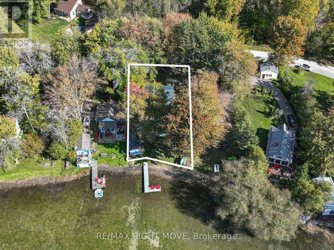 4350 PLUM POINT ROAD, Lake Simcoe