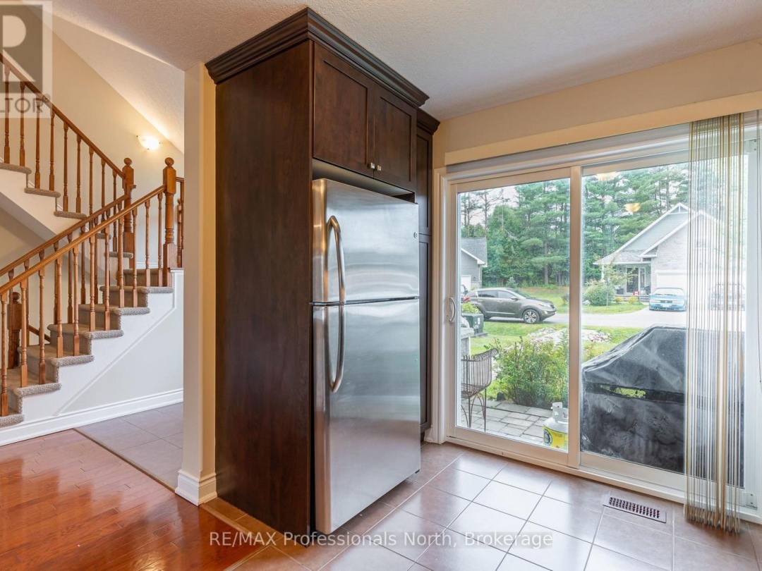 46 WEBB CIRCLE, Kashagawigamog Lake