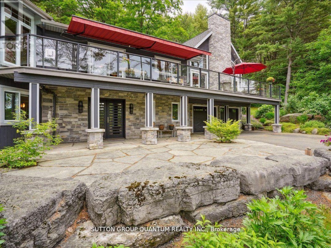 167 Santas Village Road, Muskoka 