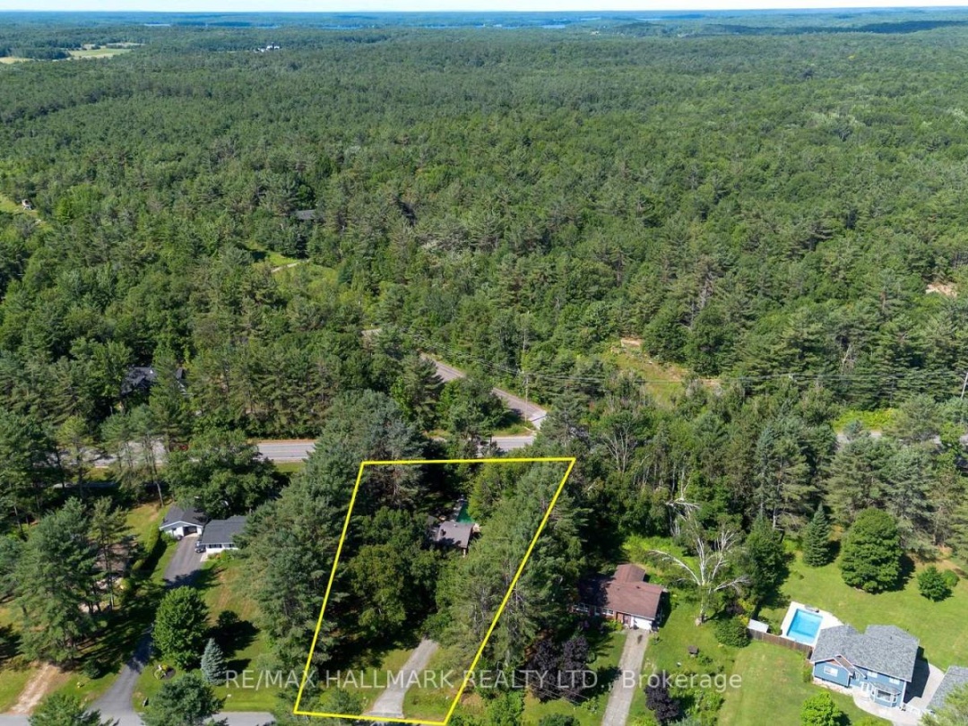 14 SELLENS AVENUE, Bracebridge (Macaulay)