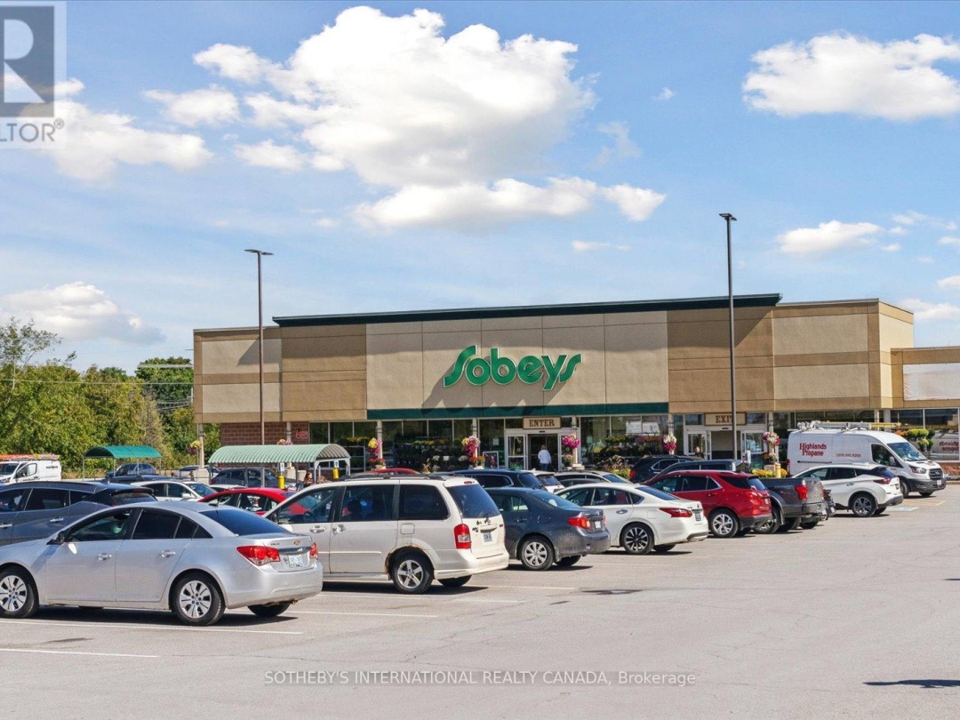 PENTHOUSE 1 - 19A WEST STREET N, 