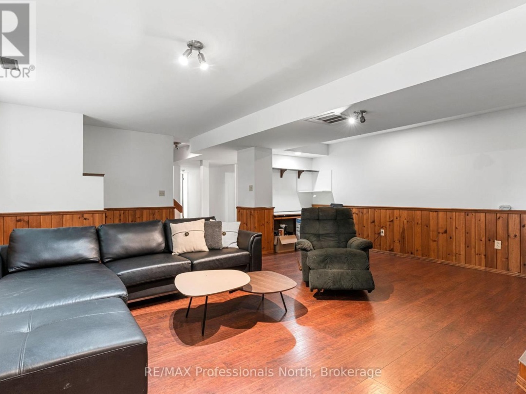 1277 HORSESHOE LAKE ROAD, 