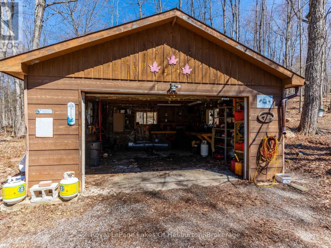 1096 CHELSEA LANE, Algonquin Highlands (Stanhope)
