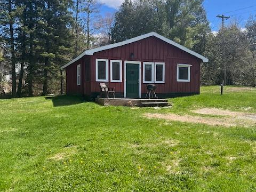 4 AL'S AVENUE, Kawartha Lakes (Laxton/Digby/Longford)