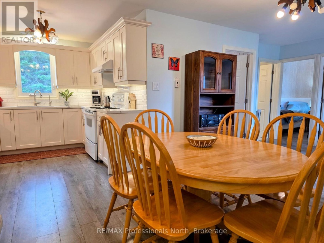 1037 WEST ROAD, Minden Hills (Minden)