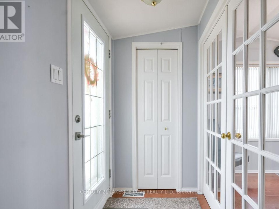 4103 LYNN STREET, Severn
