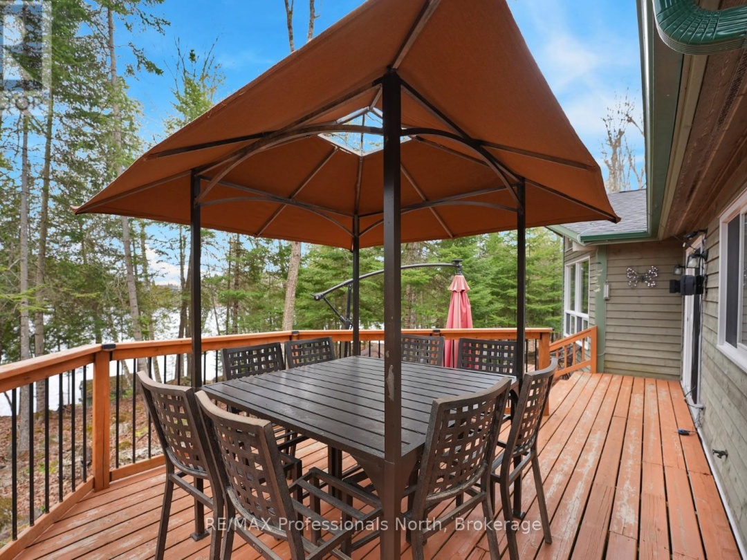 1157 BETWEEN LAKES TRAIL, Soyers Lake