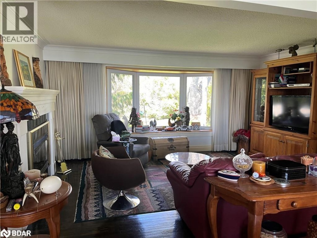 155 PARKSIDE Drive, 
