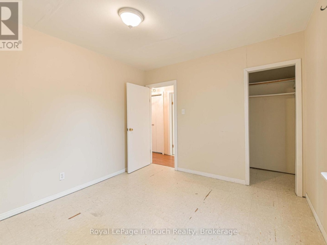 95 WESTMOUNT DRIVE N, 