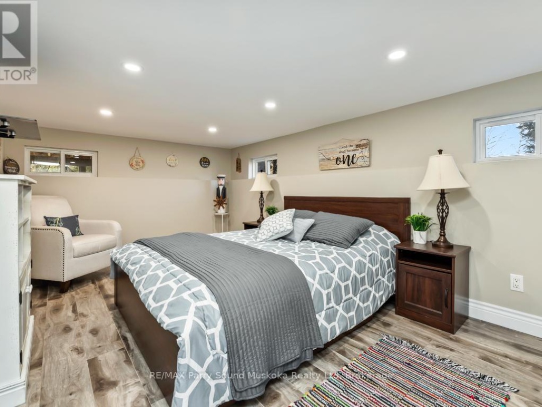 5 MEHARG DRIVE, Manitouwabing Lake