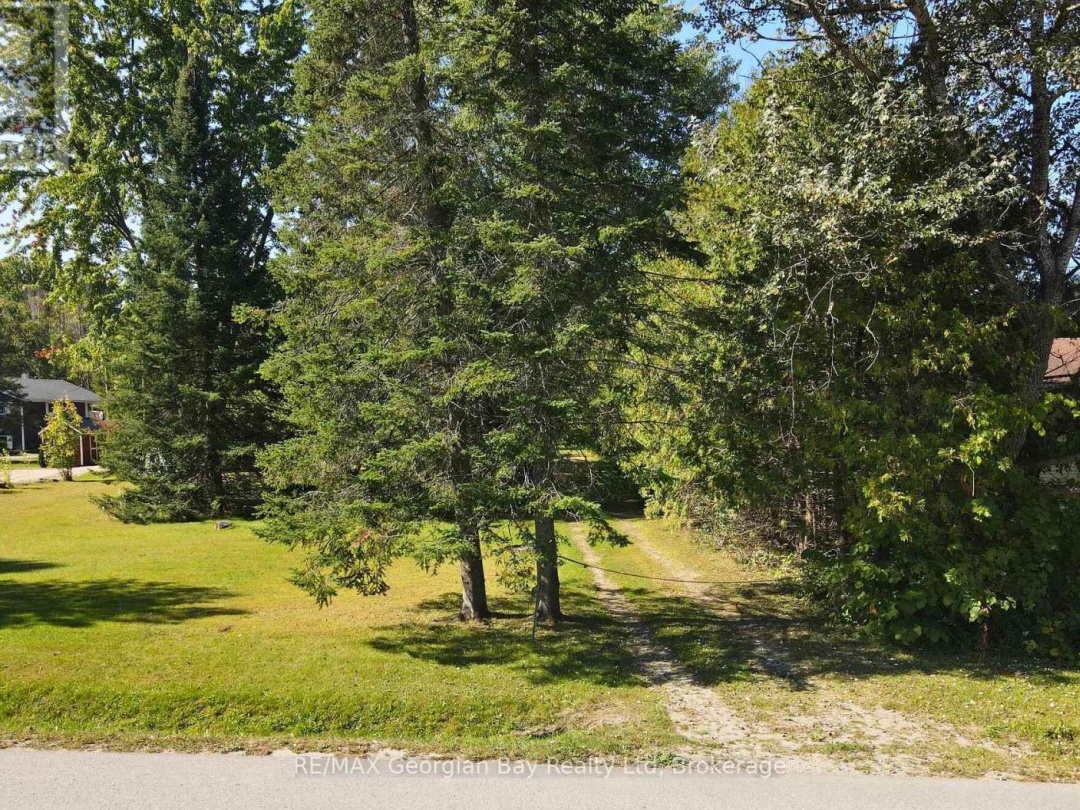 1968 ROSEMOUNT ROAD, Tay (Waubaushene)