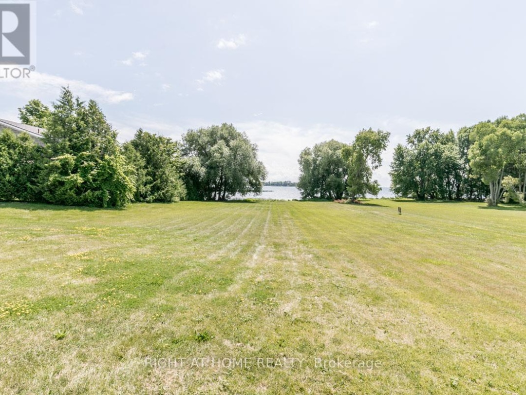 3786 TUPPY DRIVE, Lake Simcoe
