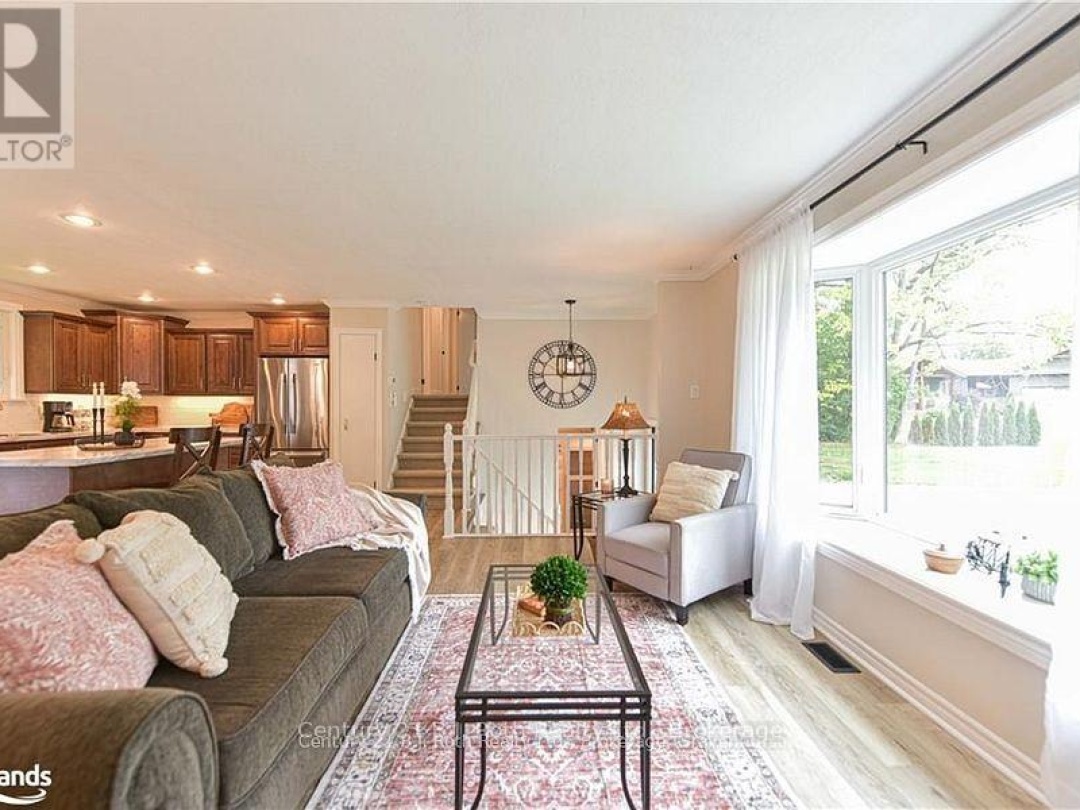 4693 DANIEL STREET, Ramara (Atherley)