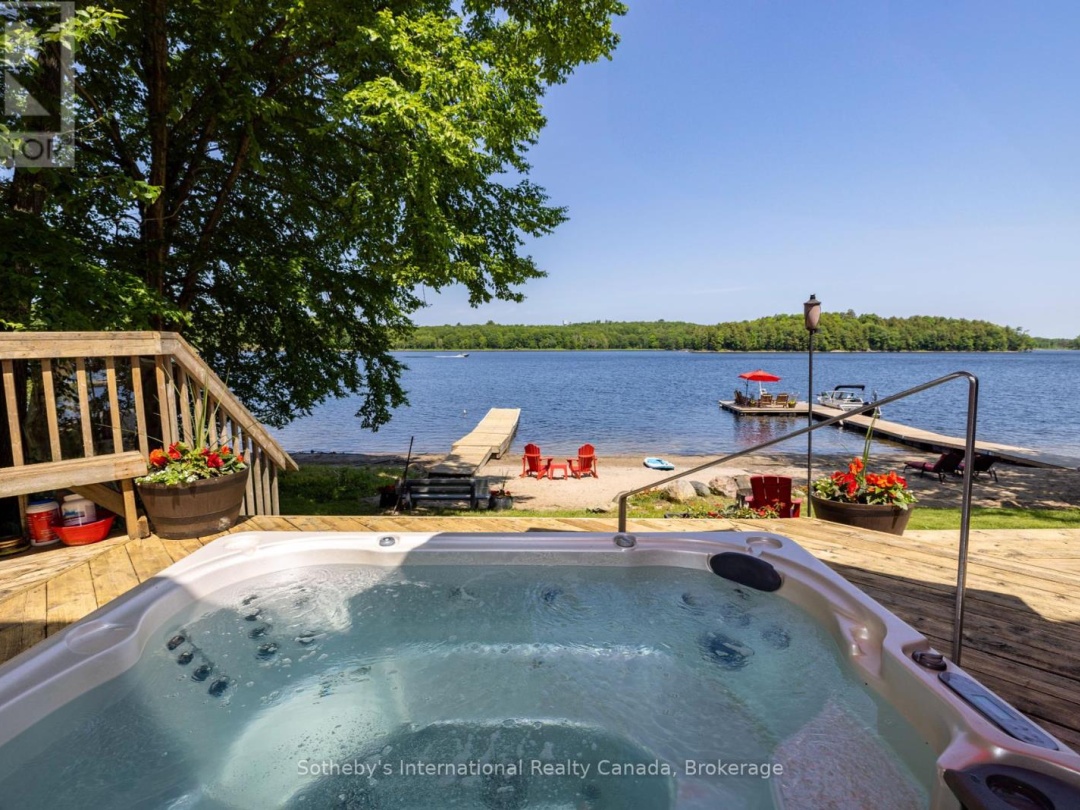71 ISABELLA (B717) ISLAND, 