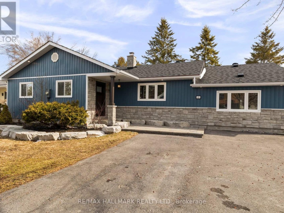 13 Pinetree Court, Lake Simcoe