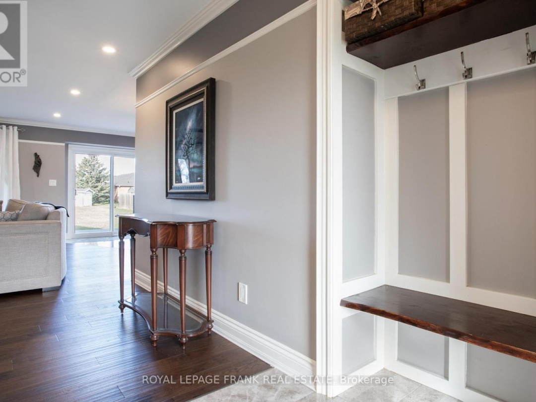 15 HALLETT CRESCENT, 