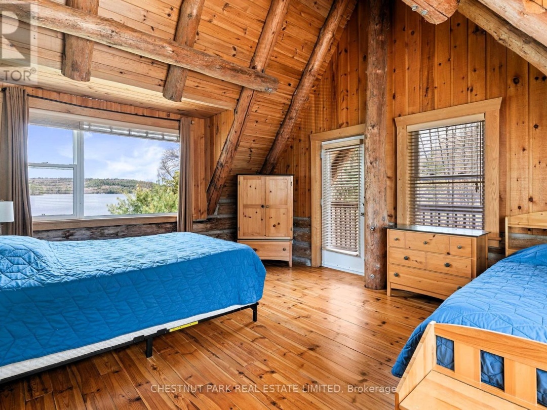 1068 RATTLESNAKE ROAD, Redstone Lake