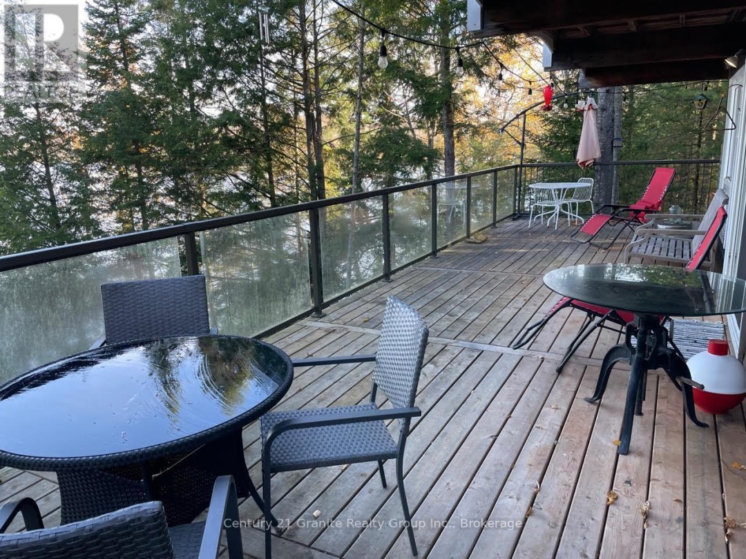 1038 BROKEN PADDLE ROAD, Miskwabi Lake