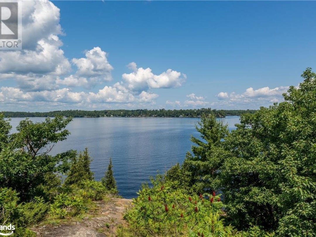 130 Steamship Bay Road Unit# 204, Gravenhurst