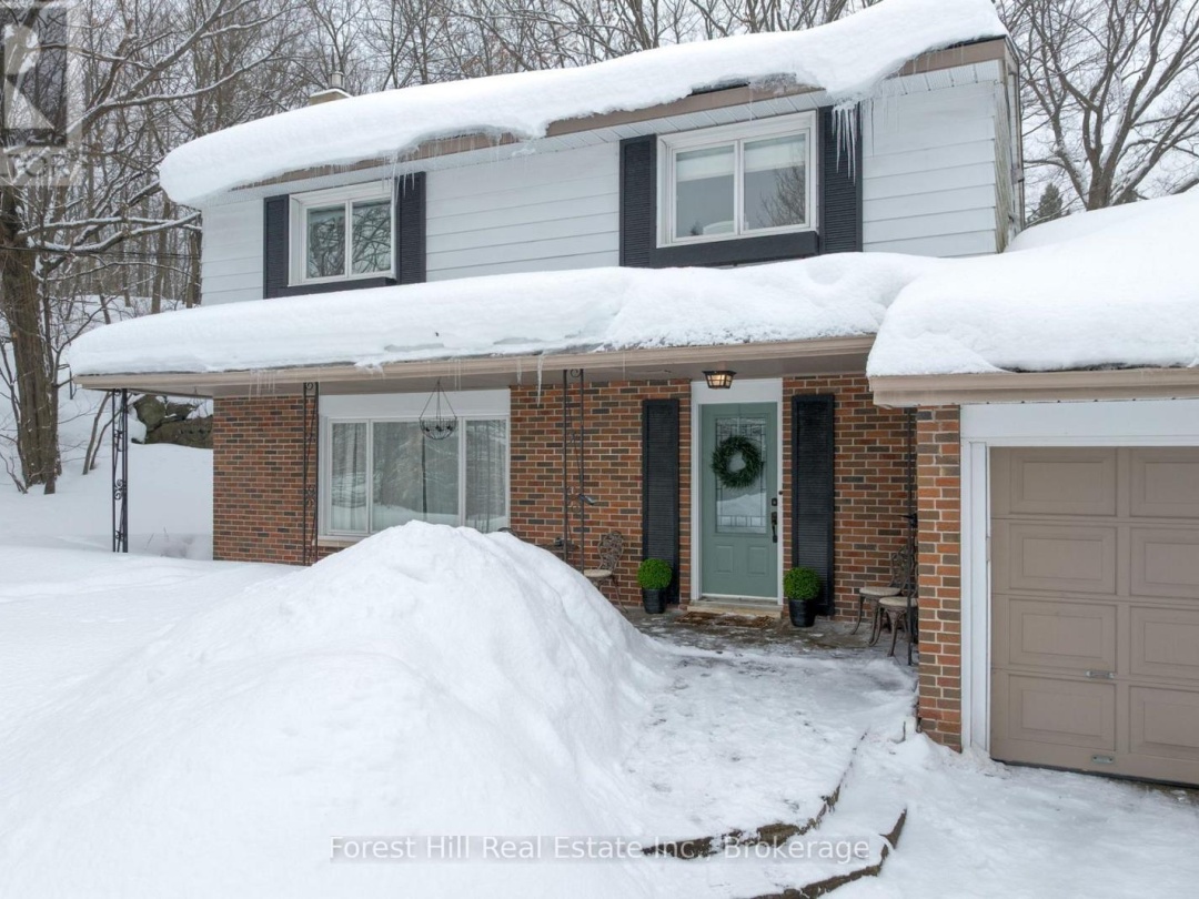 1 MAPLECREST COURT, Huntsville (Chaffey)