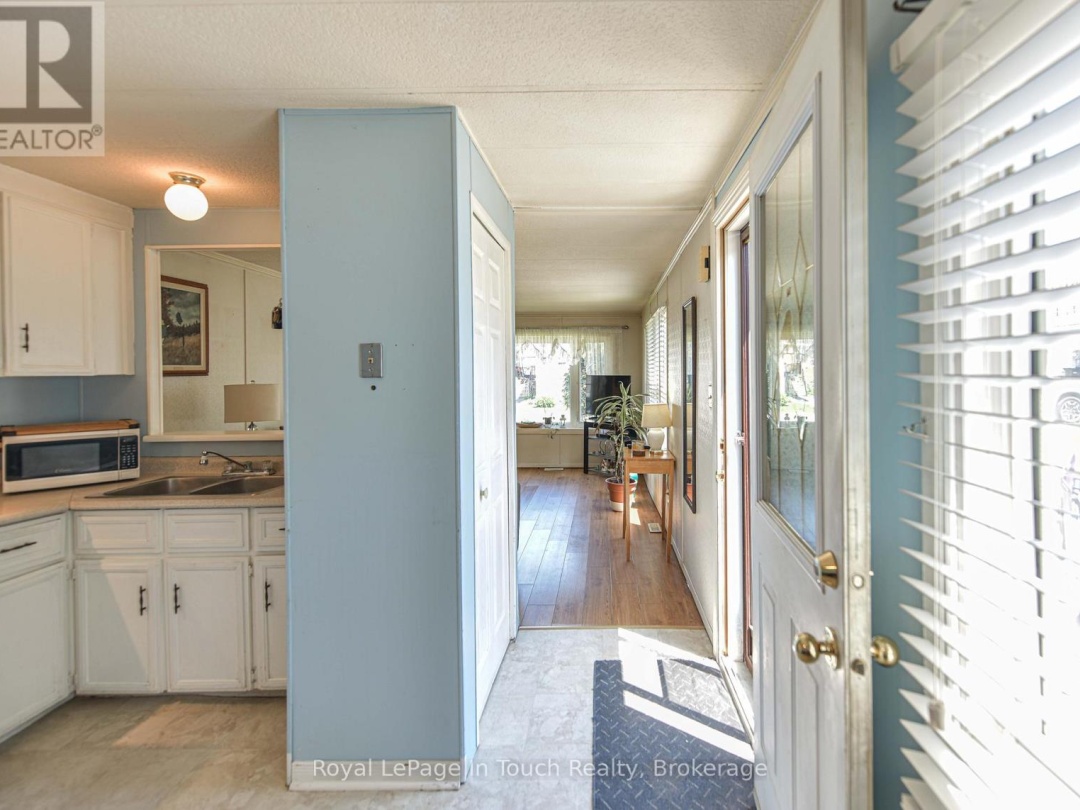 4106 ASH CRESCENT, Severn