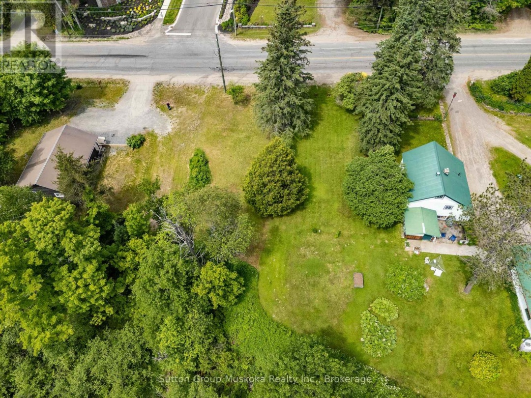 641 MUSKOKA RD 3 ROAD N, Huntsville (Chaffey)