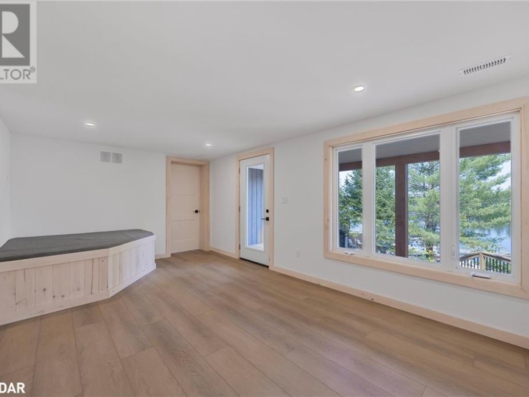 3-1148 MULDREW LAKE Road, Muldrew Lake