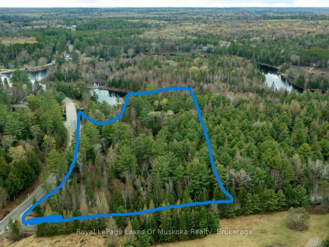 00 CROCKFORD ROAD, Muskoka River
